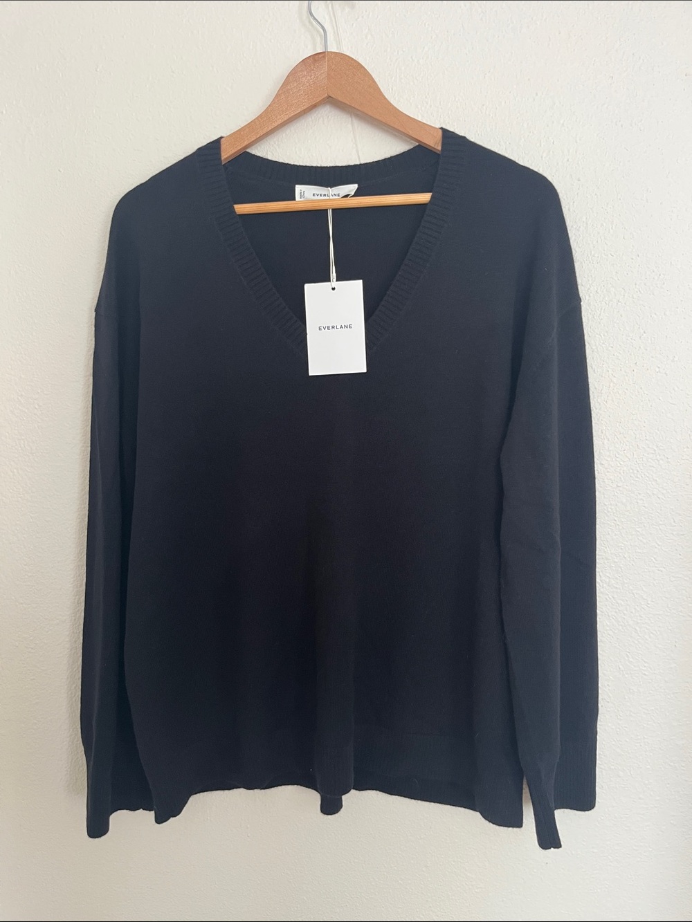 Everlane Black V-Neck Pullover Sweater - NWT